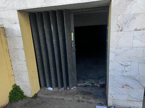 Garagem Urbisado, Setúbal