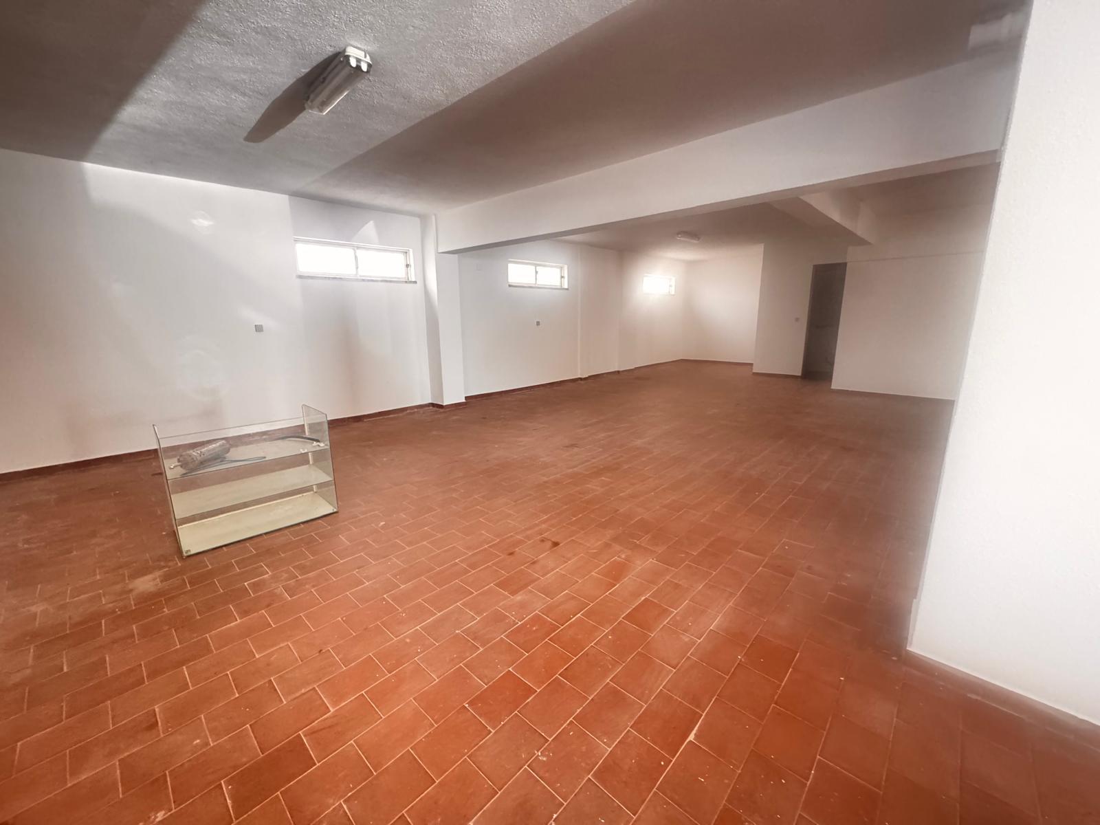 Garagem, Poço Mouro ,Setubal
