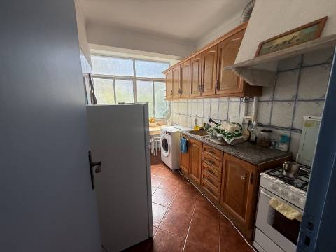 Apartamento T2 com logradouro, Liceu, Setúbal