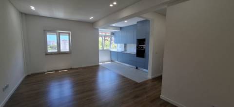 Apartamento T2, Bairro do Liceu, Setúbal