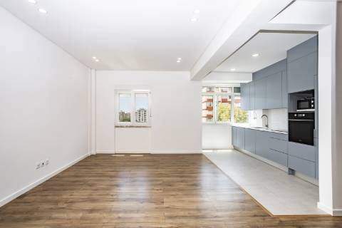Apartamento T2, Bairro do Liceu, Setúbal