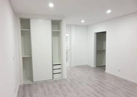 MORADIA T3 ISOLADA TÉRREA, EM CONSTRUÇÃO - FERNÃO FERRO
