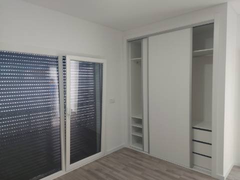 MORADIA T3 GEMINADA - FERNÃO FERRO