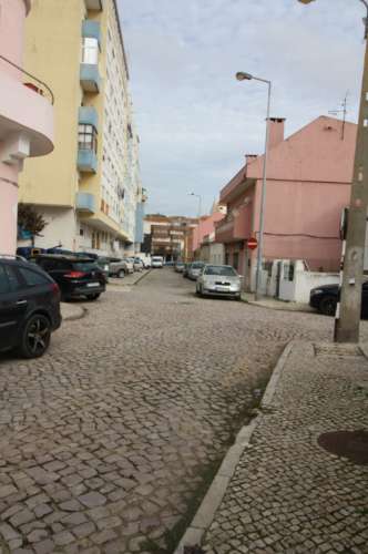 Prédio na Costa de Caparica