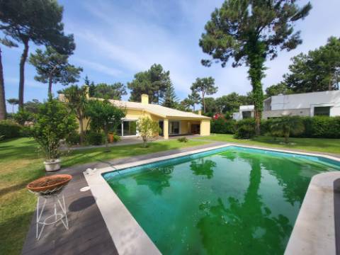 Moradia Isolada Térrea T4 Piscina Herdade da Aroeira Almada