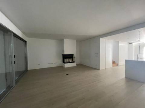 Moradia T3 Almada