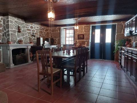Casa rústica em Guarda (Maçainhas).