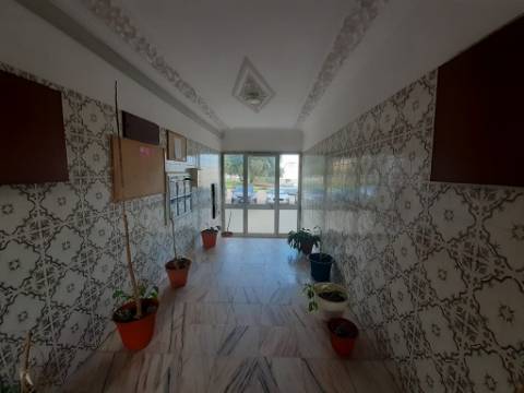 Apartamento T2 no Laranjeiro.