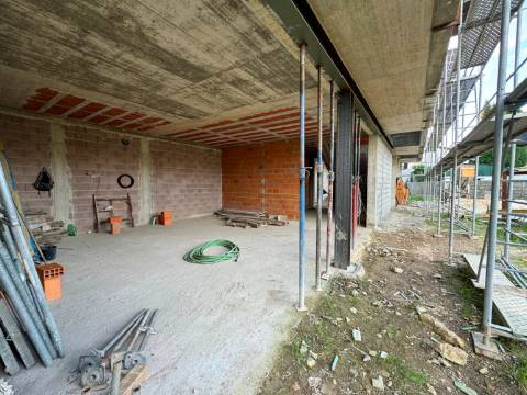 Moradia T4 de Luxo Isolada Disponível para Venda em Águeda