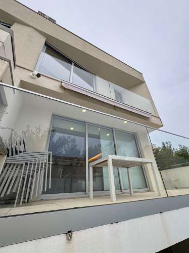 Moradia T3 Premium com Piscina disponível para venda na Praia da Barra