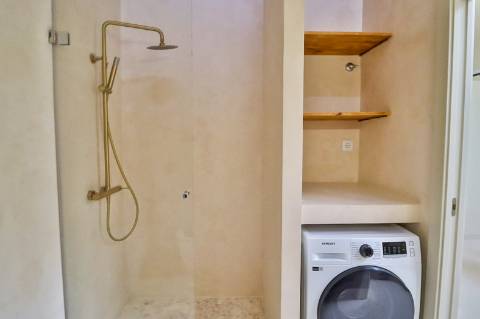 Prédio com 3 apartamentos independentes disponível para venda no centro de Águeda