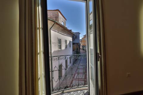 Suíte Completa disponível para arrendamento no Centro de Águeda