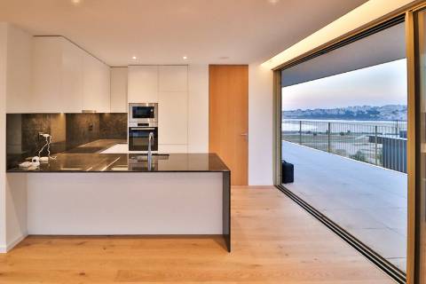 T3 Exclusivo no Último Piso com Terraço Panorâmico de 137 m² | Douro Atlântico III