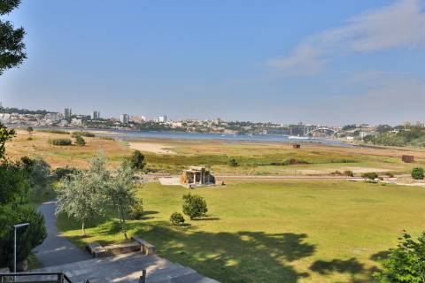 T3 Exclusivo no Último Piso com Terraço Panorâmico de 137 m² | Douro Atlântico III