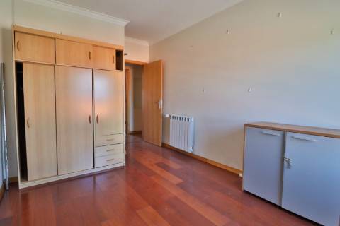 Apartamento T2 com Garagem Fechada | Recardães, Águeda