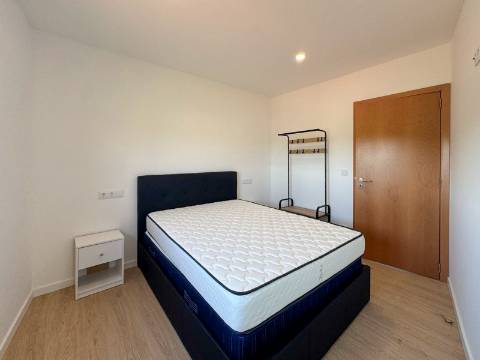 Apartamento recuperado com 2 quartos em Valongo do Vouga, Águeda para arrendamento