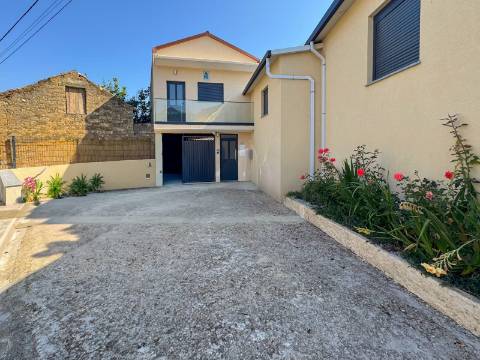 Apartamento recuperado com 2 quartos em Valongo do Vouga, Águeda para arrendamento
