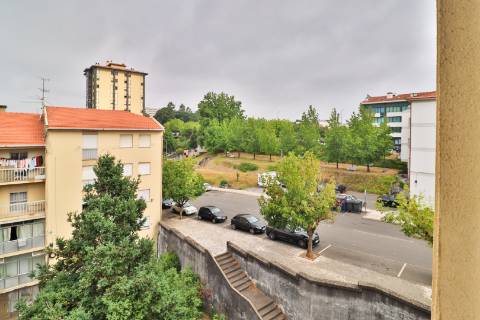 Apartamento T2 para venda no centro de Águeda