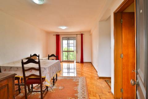 Apartamento T2 para venda no centro de Águeda