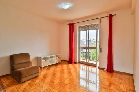 Apartamento T2 para venda no centro de Águeda