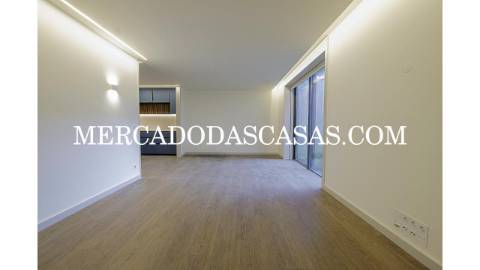 Luxuoso Apartamento T2 em pleno coração da cidade...