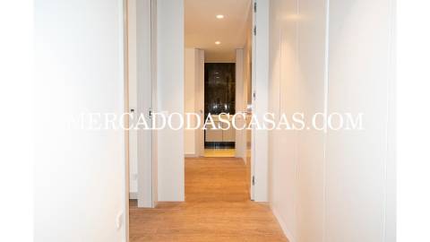 Luxuoso Apartamento T2 em pleno coração da cidade...