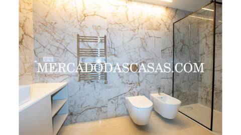 Luxuoso Apartamento T2 em pleno coração da cidade...