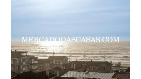 Luxuoso Apartamento T2 em pleno coração da cidade...