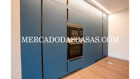 Luxuoso Apartamento T2 em pleno coração da cidade...