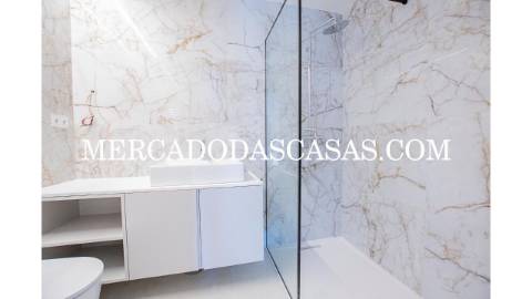 Luxuoso Apartamento T3 em pleno coração da cidade...