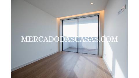 Luxuoso Apartamento T3 em pleno coração da cidade...