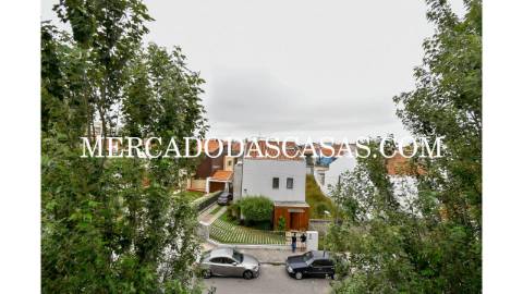 Apartamento T5 em Espinho 
 Apresentamos este...