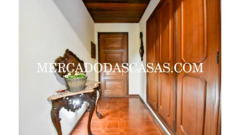 Apartamento T5 em Espinho 
 Apresentamos este...