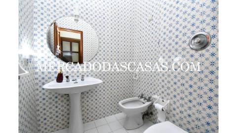 Apartamento T5 em Espinho 
 Apresentamos este...