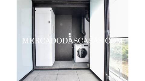 Apartamento T3 com Terraços – Primeira Linha de...
