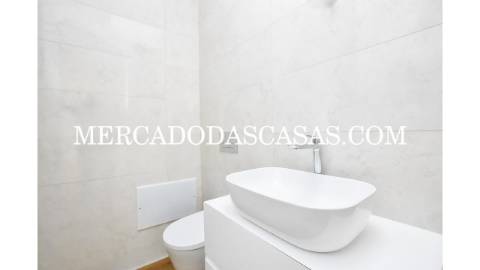 Apartamento T3 com Terraços – Primeira Linha de...