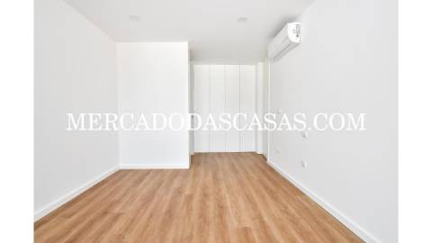 Apartamento T3 com Terraços – Primeira Linha de...