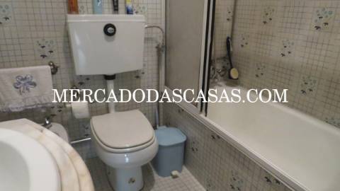 Apresentamos esta excelente Moradia T3,...