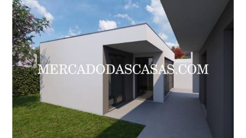 Ao comprar esta fantástica Moradia T3 térrea com...