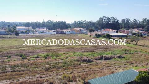 Terreno com artigo rústico e urbano 
 Ao...