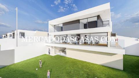 Fábrica do Papel: Onde o Oceano e a Modernidade...