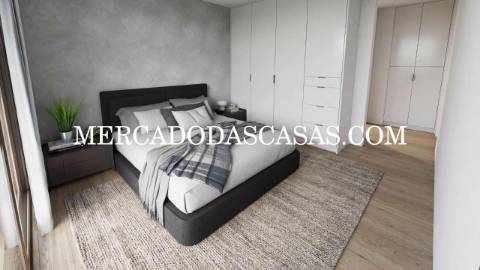 Apartamento T1, 2º Andar
 Condomínio fechado,...