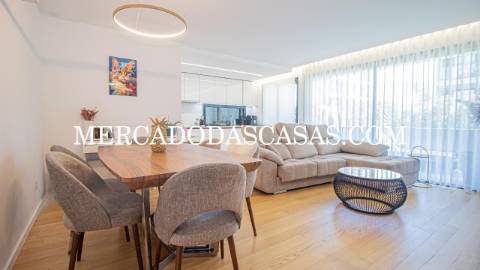 Exclusivo
 Moderno Apartamento T2 na Madalena...