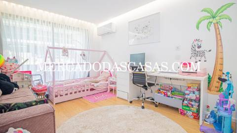 Exclusivo
 Moderno Apartamento T2 na Madalena...