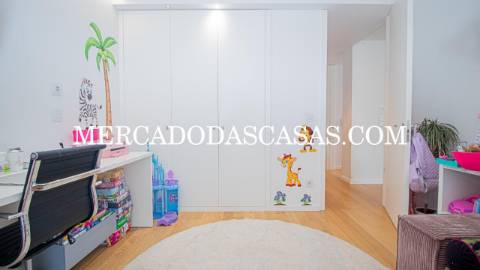 Exclusivo
 Moderno Apartamento T2 na Madalena...