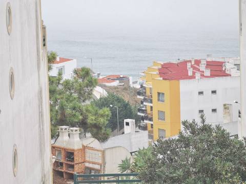 Moradia geminada T4 Remodelada na Bela Vila da Ericeira