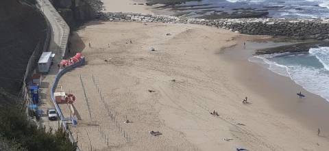 Moradia geminada T4 Remodelada na Bela Vila da Ericeira
