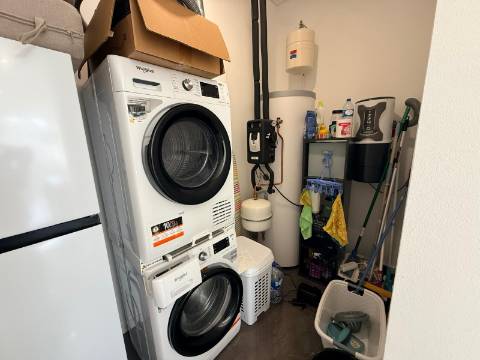 MORADIA CONTEMPORÂNEA TÉRREA T3 COM PISCINA AQUECIDA NA SERRA DO BOURO