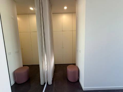 MORADIA CONTEMPORÂNEA TÉRREA T3 COM PISCINA AQUECIDA NA SERRA DO BOURO
