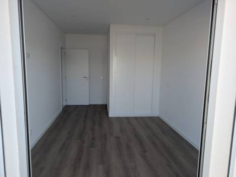 APARTAMENTO T2 DE LUXO NO CENTRO DA NAZARE